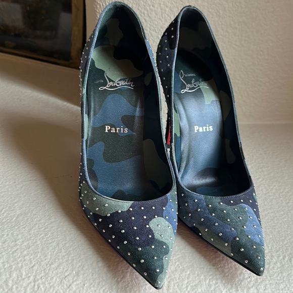 Authentic  Christian louboutin - Picture 4 of 6
